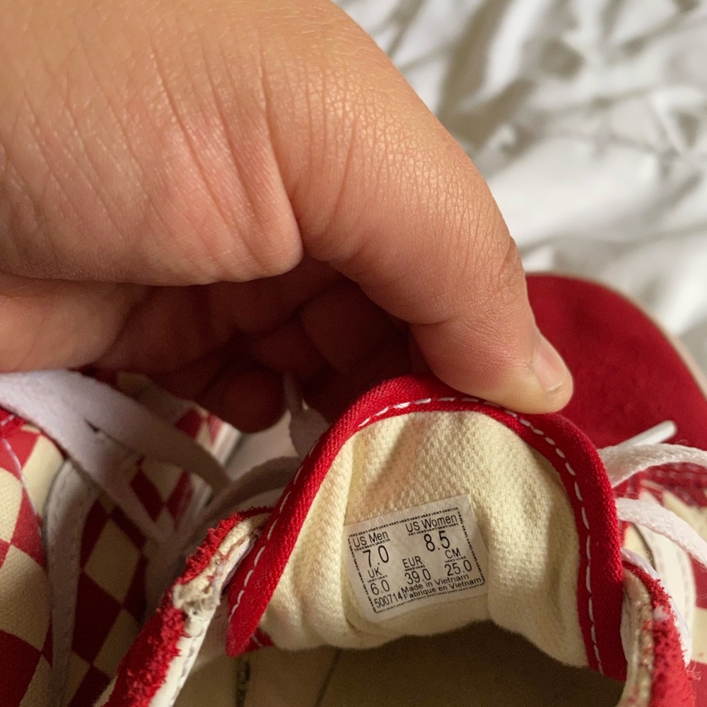 Red  cream checker vans - Picture 4 of 5